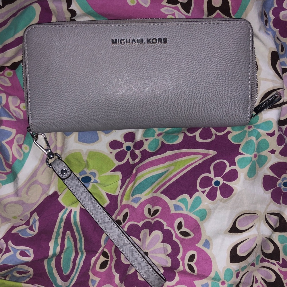 Michael Kors grey wallet